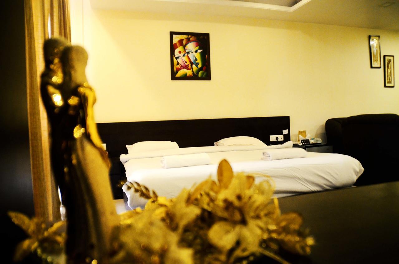 Mohini Royal Hotel Jharsuguda Buitenkant foto