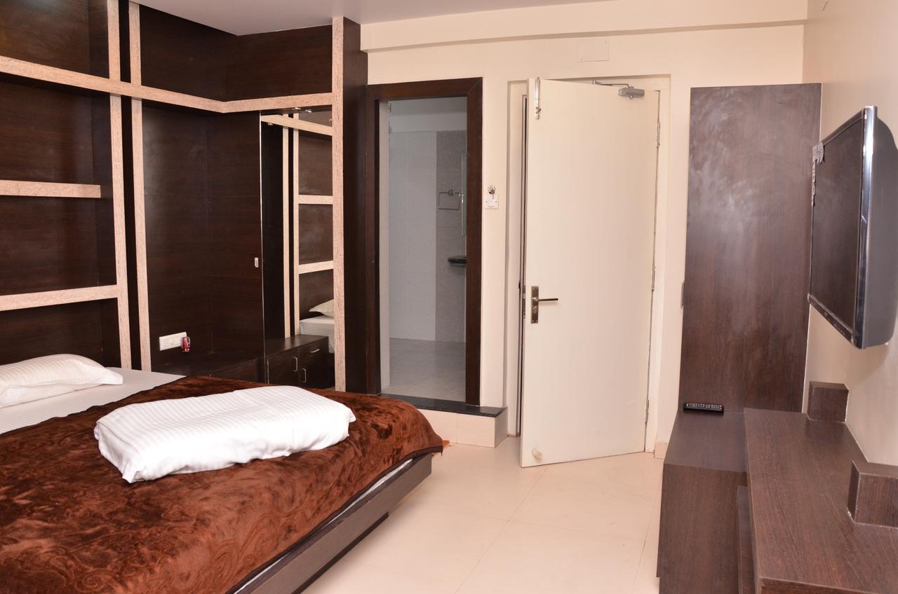 Mohini Royal Hotel Jharsuguda Buitenkant foto